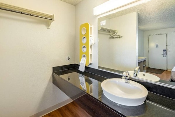 Foto van 1 tweepersoonsbed (queensize) | Rookvrij - Vakantiehuis in Clarkston - Facilities