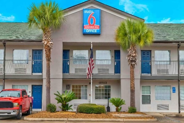 Foto van 1 tweepersoonsbed (queensize) | Rookvrij - Vakantiehuis in Pascagoula - ExteriorSummer