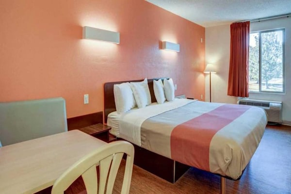 Foto van 1 kingsize bed | Nsmk, Micfridge - Vakantiehuis in Greenwood Village - BedRoom
