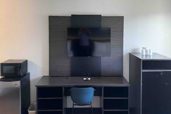 Foto van 1 kingsize bed | Rookvrij, koelkast - Vakantiehuis in Carson - Facilities