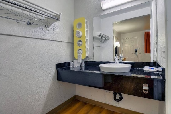 Foto van 1 tweepersoonsbed | Deluxe - Vakantiehuis in Chino - Facilities