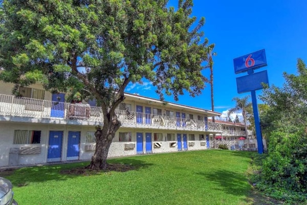 Foto van 1 tweepersoonsbed | Deluxe - Vakantiehuis in Chino - Facilities
