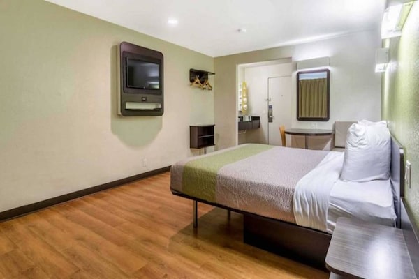 Foto van 1 tweepersoonsbed (queensize) | Rookvrij - Vakantiehuis in REDLANDS - BedRoom