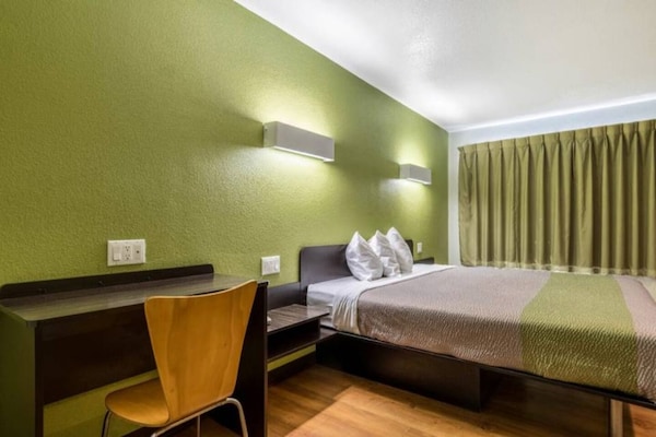 Foto van 1 kingsize bed | Toegankelijk voor mensen met mobiliteitsproblemen | Rookvrij - Facilities