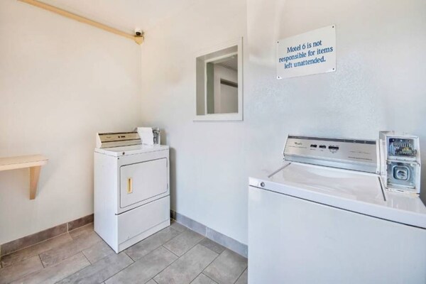 Foto van 1 tweepersoonsbed (queensize) | Rookvrij - Vakantiehuis in Russellville - Facilities