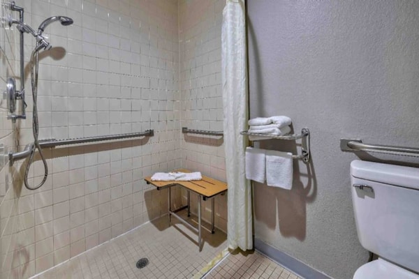 Foto van 1 kingsize bed | Roken toegestaan, Keuken - Vakantiehuis in Little Rock AR - Facilities