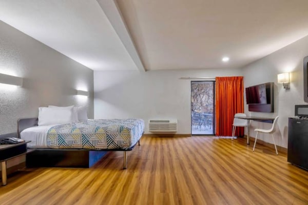 Foto van 1 tweepersoonsbed (Queensize) | Nsmk, Keuken - Vakantiehuis in Little Rock AR - BedRoom