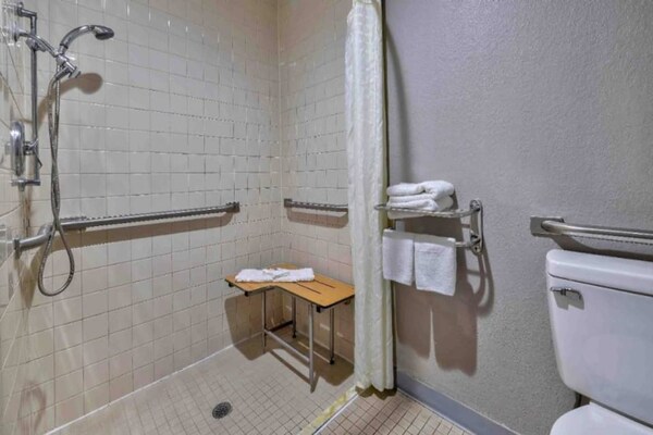 Foto van 1 tweepersoonsbed (queensize|Roken toegesta Keuken - Facilities