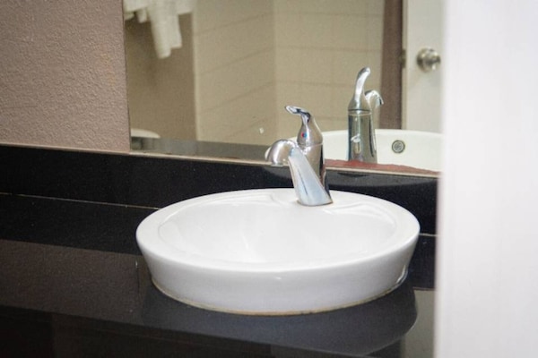 Foto van 1 tweepersoonsbed (queensize) | Toegankelijk voor mindervaliden/bad, rookvrij - Facilities