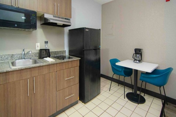 Foto van 1 tweepersoonsbed (queensize) | Toegankelijk voor mindervaliden/bad, rookvrij - Kitchen