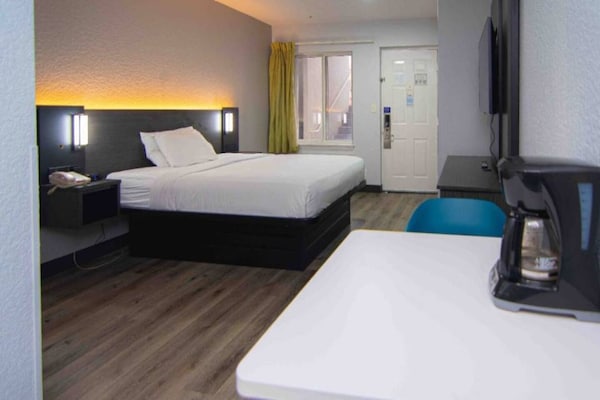 Foto van 1 tweepersoonsbed (queensize) | Toegankelijk voor mindervaliden/bad, rookvrij - BedRoom
