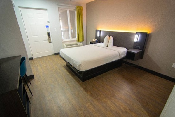 Foto van 1 tweepersoonsbed (queensize) | Rookvrij - Vakantiehuis in Coral Springs - Facilities