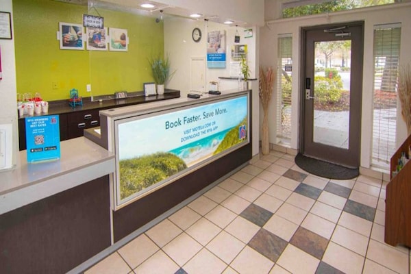 Foto van 1 tweepersoonsbed (queensize) | Rookvrij - Vakantiehuis in Coral Springs - ExteriorSummer