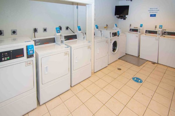 Foto van 1 tweepersoonsbed (queensize) | Rookvrij - Vakantiehuis in Coral Springs - Kitchen