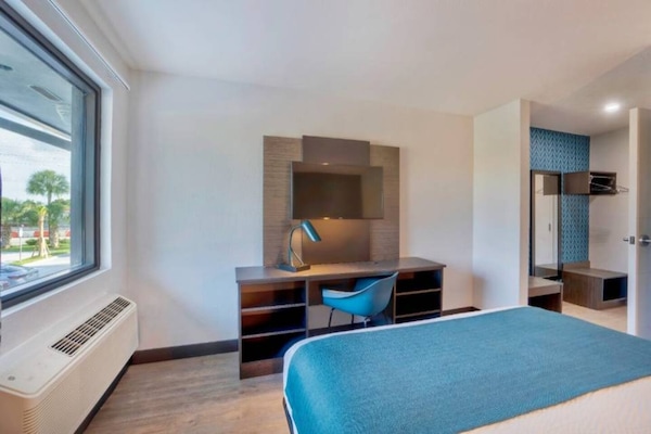 Foto van 1 tweepersoonsbed (Queensize) | Premium, Micfridge - Facilities