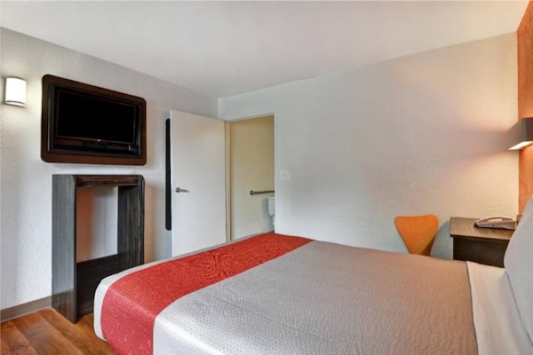 Foto van 1 tweepersoonsbed (queensize) | Minikoelkast - Vakantiehuis in Dania Beach - Facilities