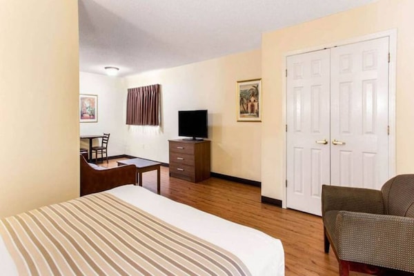 Foto van 1 kingsize bed | Rookvrij, Keuken - Vakantiehuis in Myrtle Beach SC - BedRoom
