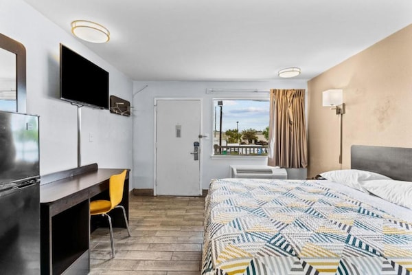 Foto van 1 tweepersoonsbed (Queensize) | Nsmk, Keuken - Vakantiehuis in Wilmington - BedRoom