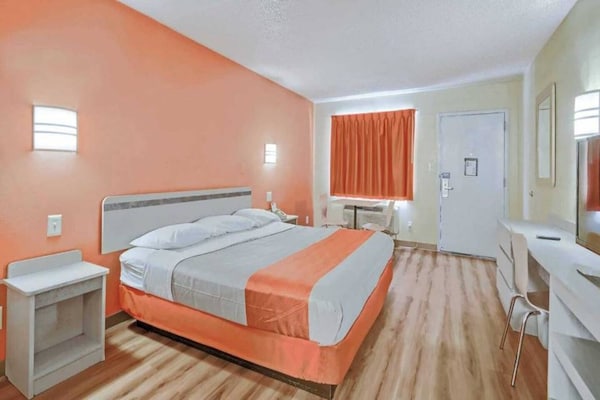 Foto van 1 kingsize bed | Rookvrij - Vakantiehuis in Maple Shade - BedRoom