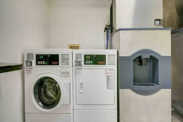 Foto van 1 tweepersoonsbed (queensize) | Roken mogelijk - Vakantiehuis in LIMA - Facilities
