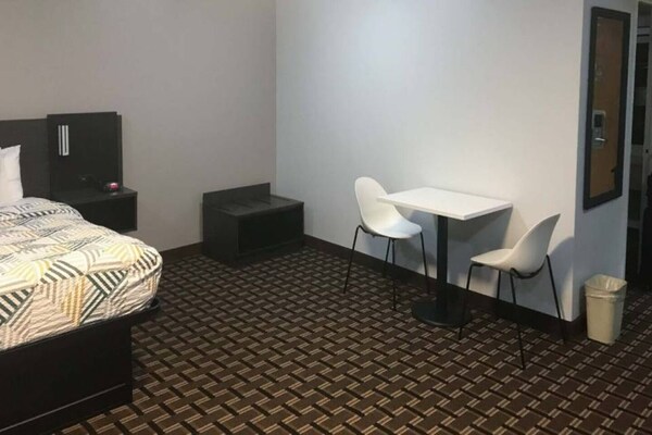 Foto van 1 kingsize bed Roken toegestaan, koelkast aanwezig - BedRoom