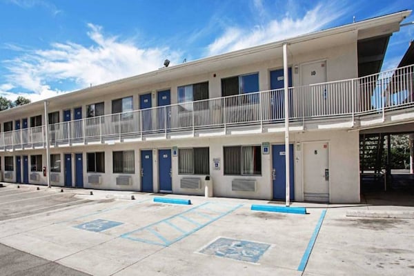 Foto van 1 tweepersoonsbed (Queensize) | Prescott - Vakantiehuis in Prescott - ExteriorSummer