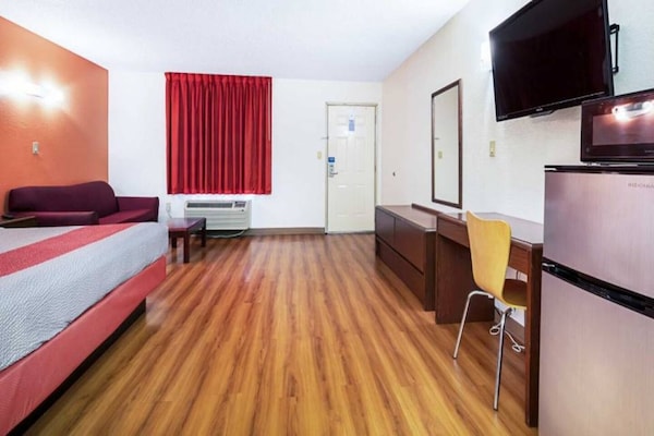 Foto van 1 kingsize bed Roken toegestaan,koelkast aanwezig - Vakantiehuis in COVINGTON - BedRoom