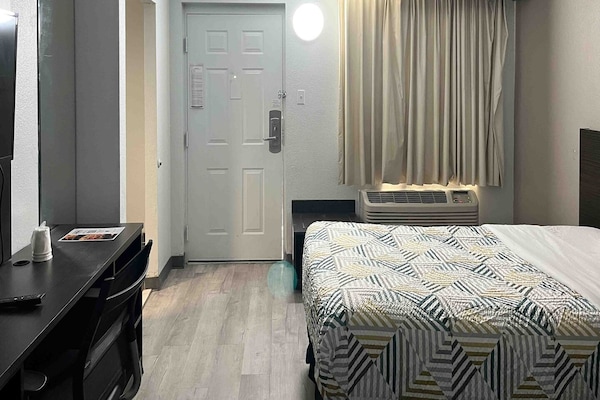 Foto van 1 kingsize bed | Rookvrij, Keuken - Vakantiehuis in Phoenix - BedRoom