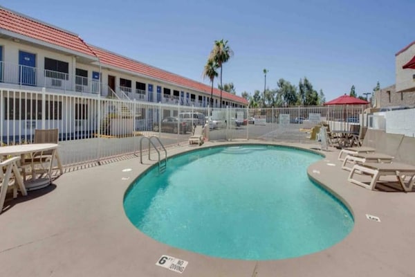 Foto van 1 tweepersoonsbed (Queensize) | Tempe, Arizona - Vakantiehuis in Tempe - Pool