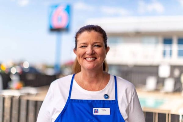 Foto van 1 tweepersoonsbed | Rolstoeltoegankelijke douche | Minikoelkast - Facilities