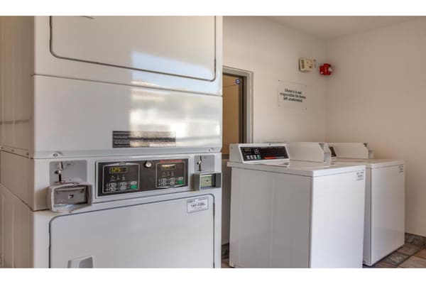 Foto van 1 tweepersoonsbed (Queensize) | Premium - Vakantiehuis in Phoenix - HotelFacilitiesAndServices