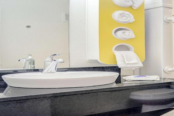 Foto van 1 tweepersoonsbed (Queensize) | Premium - Vakantiehuis in Phoenix - BathRoom