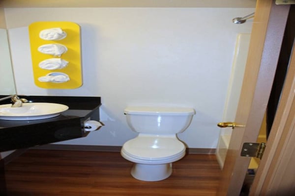Foto van 1 tweepersoonsbed (queensize) | Roken toegestaan - Vakantiehuis in The Dalles - Facilities