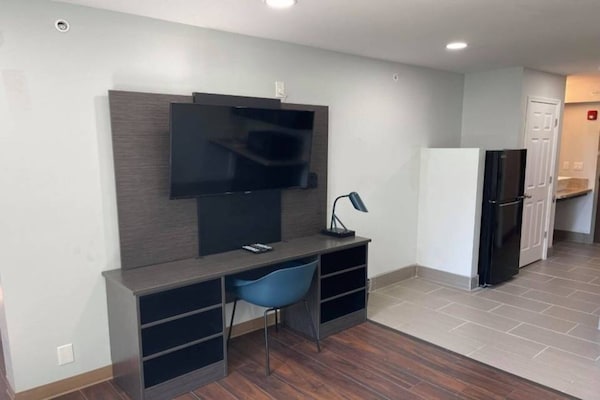 Foto van 1 tweepersoonsbed (queensize) | Rookvrij, slaapbank - Kitchen