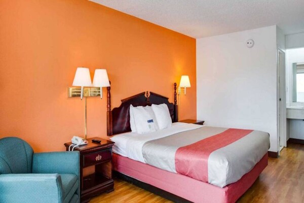 Foto van 1 kingsize bed | Rookvrij - Vakantiehuis in White House - BedRoom