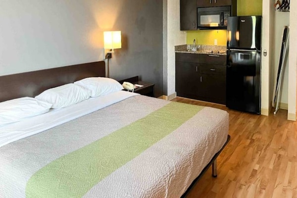 Foto van 1 kingsize bed | Rookvrij, Keuken - Vakantiehuis in Clarion - BedRoom