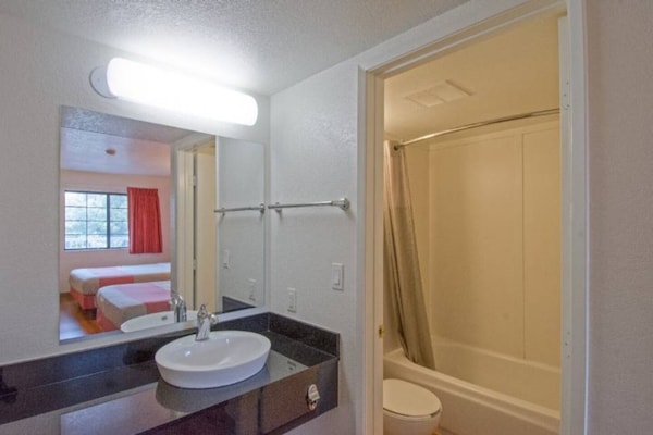 Foto van 1 tweepersoonsbed (Queensize) | Redding, Californië - BedRoom