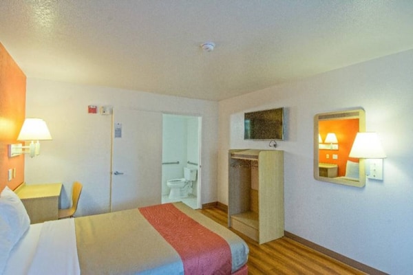 Foto van 1 tweepersoonsbed (Queensize) | Redding, Californië - Facilities