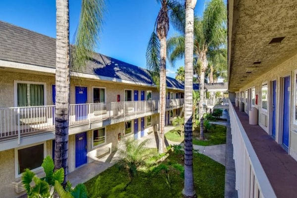 Foto van 1 tweepersoonsbed (queensize) | Rookvrij - Vakantiehuis in Riverside - Facilities