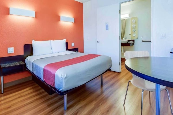 Foto van 1 tweepersoonsbed (queensize) | Rookvrij - Vakantiehuis in Riverside - BedRoom