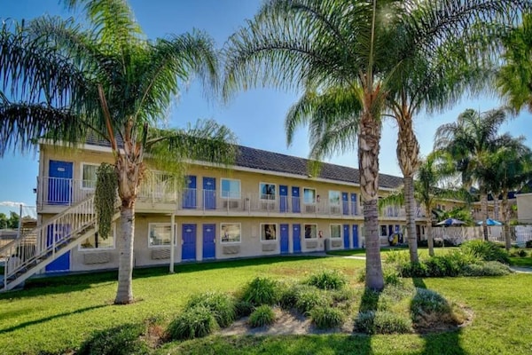 Foto van 1 tweepersoonsbed (queensize) | Roken toegestaan - Vakantiehuis in Riverside - Facilities