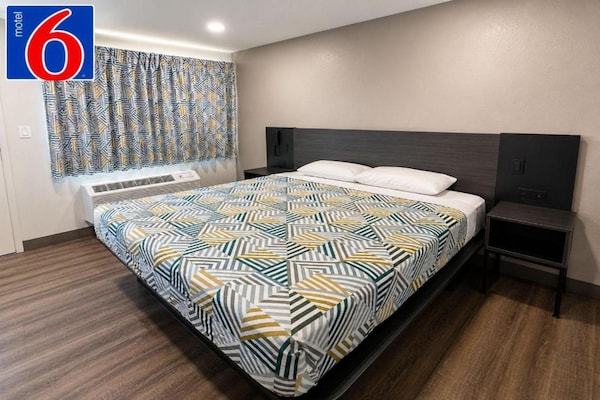 Foto van 1 tweepersoonsbed (queensize) | Rookvrij - Vakantiehuis in Yreka - BedRoom