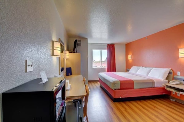Foto van 1 kingsize bed | Rookvrij - Vakantiehuis in El Reno - BedRoom