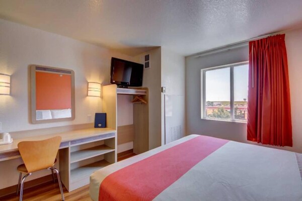 Foto van 1 kingsize bed | Rookvrij - Vakantiehuis in El Reno - BedRoom