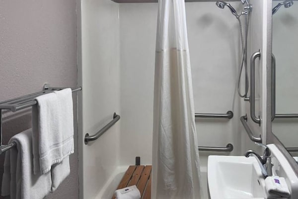 Foto van 1 tweepersoonsbed (Queensize) | Orlando, Florida - Vakantiehuis in Orlando FL - BathRoom