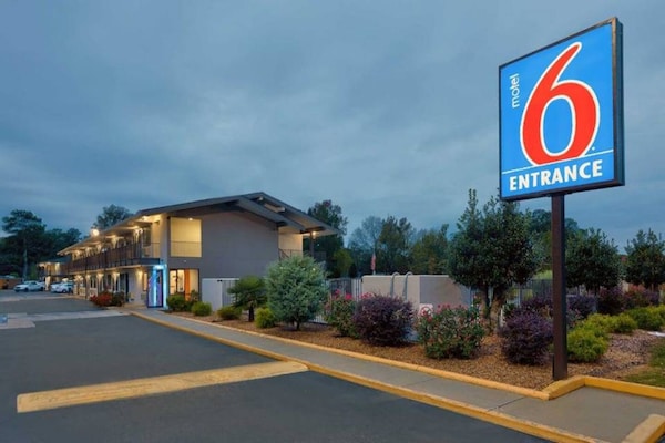 Foto van 1 tweepersoonsbed (Queensize) | Columbus, Georgia - Vakantiehuis in Columbus GA - ExteriorSummer