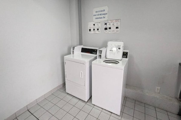 Foto van 1 Kingbed | Koelkast - Vakantiehuis in Nashua - Facilities