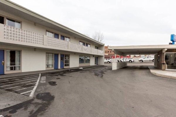 Foto van 1 kingsize bed | Suite, Nsmk, Micfridge, slaapbank - Facilities