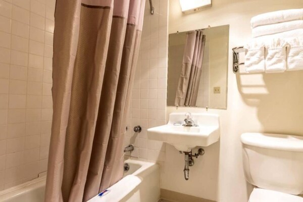 Foto van 1 tweepersoonsbed (queensize) | Rookvrij - Vakantiehuis in Butte - BedRoom