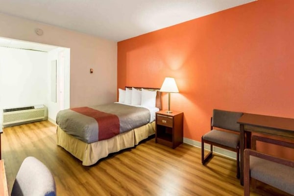 Foto van 1 tweepersoonsbed (queensize) | Rookvrij - Vakantiehuis in Butte - BedRoom